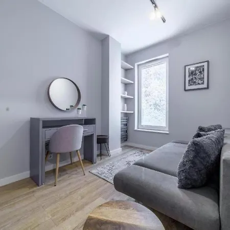 Spacious And Cozy-city Center-snn65\59 * Βαρσοβία